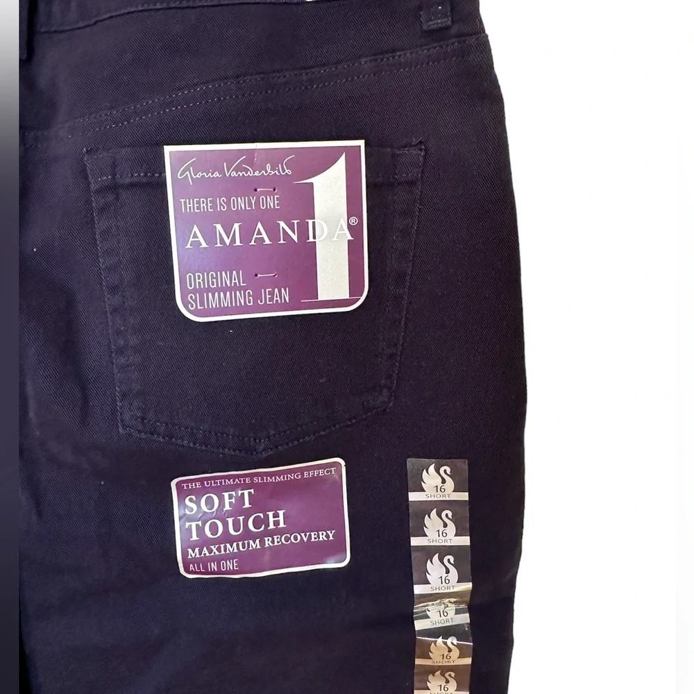 Women’s Gloria Vanderbilt Amanda Style Jeans-Size 16 short -Petite Tapered Leg - Picture 3 of 6